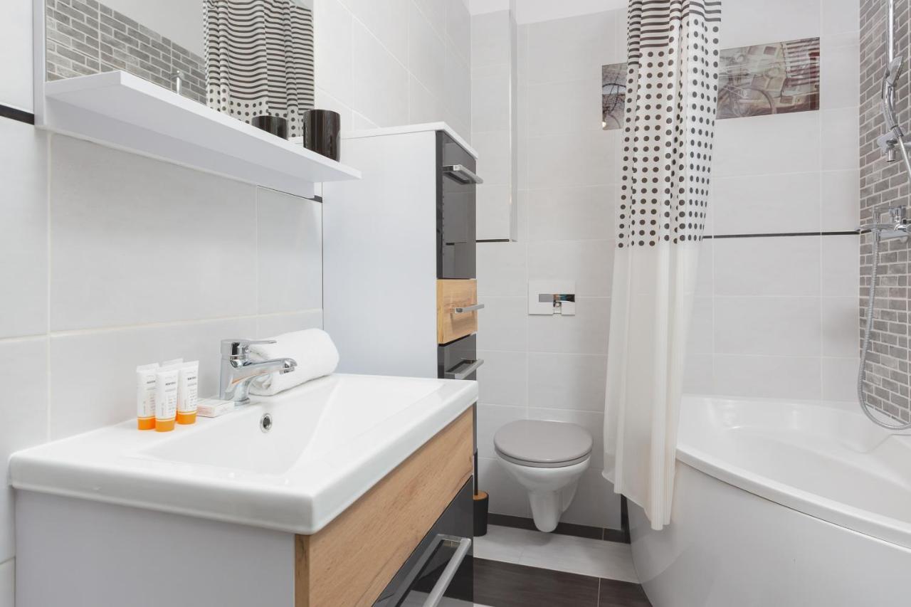 Apartment Na Zakolu Wisly By Noclegi Renters Krakow Luaran gambar